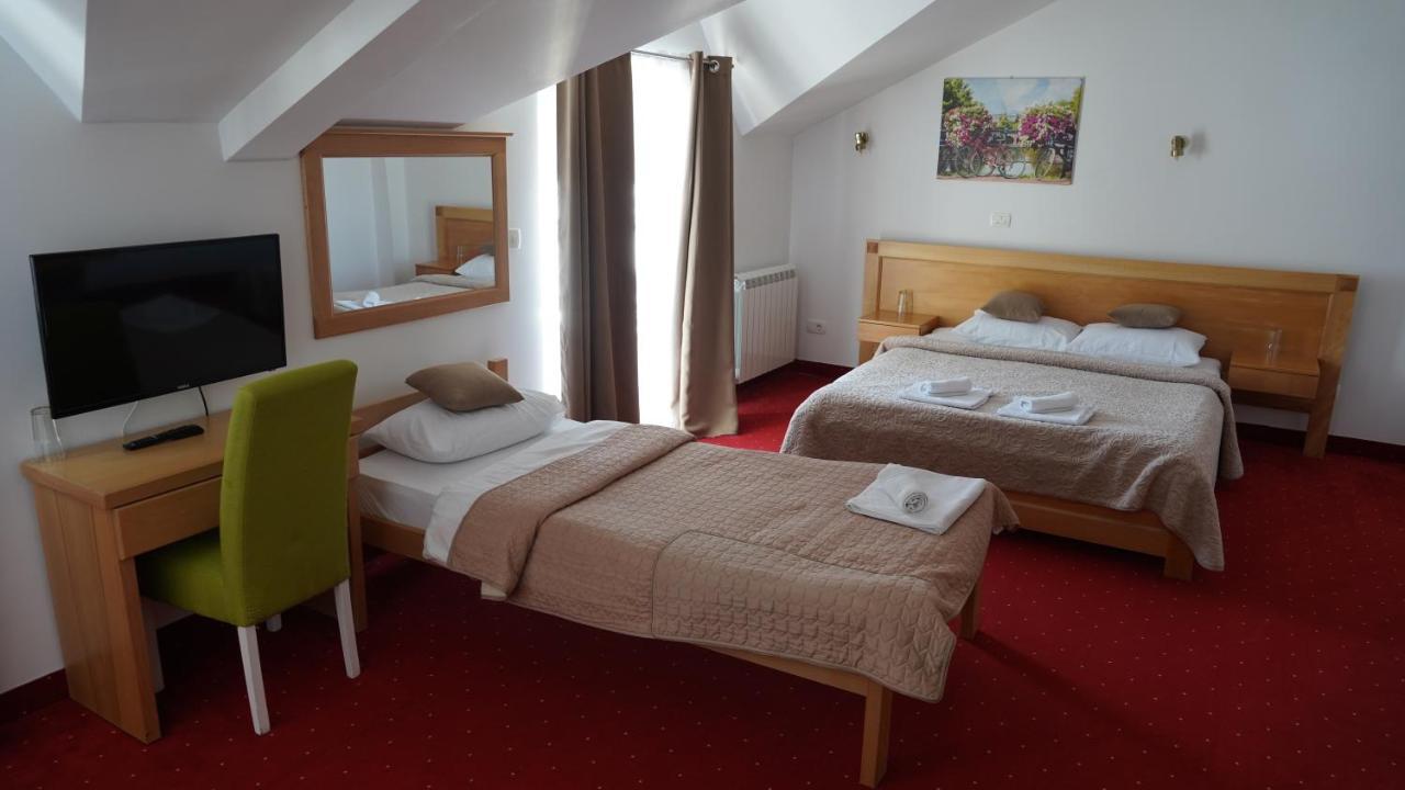 Hotel Serdar Mojkovac Ngoại thất bức ảnh